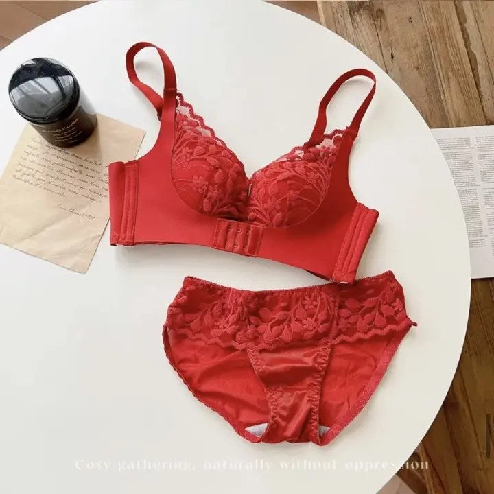 Luxe Lace Push-Up Set: Front & Back Hook Design